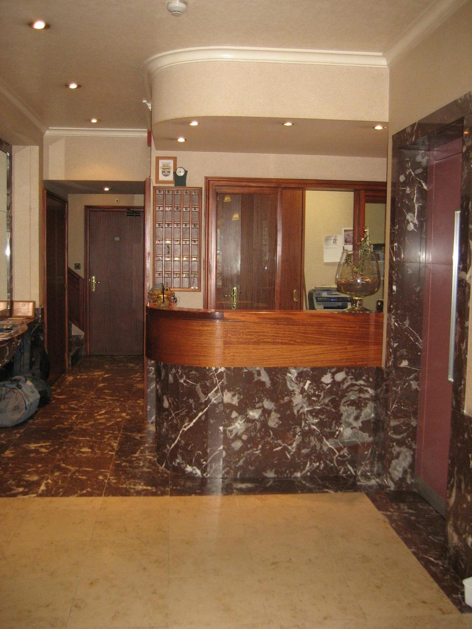 Hotel Du Roy Bouillon Exterior photo
